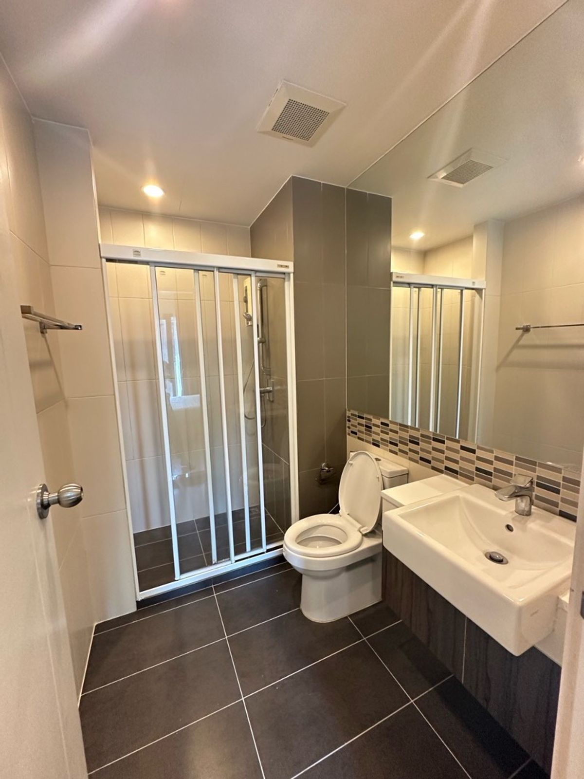 For RentCondoAri,Anusaowaree : Centric ari station condo for rent. New room. Price is not available. With this room size 34 sqm