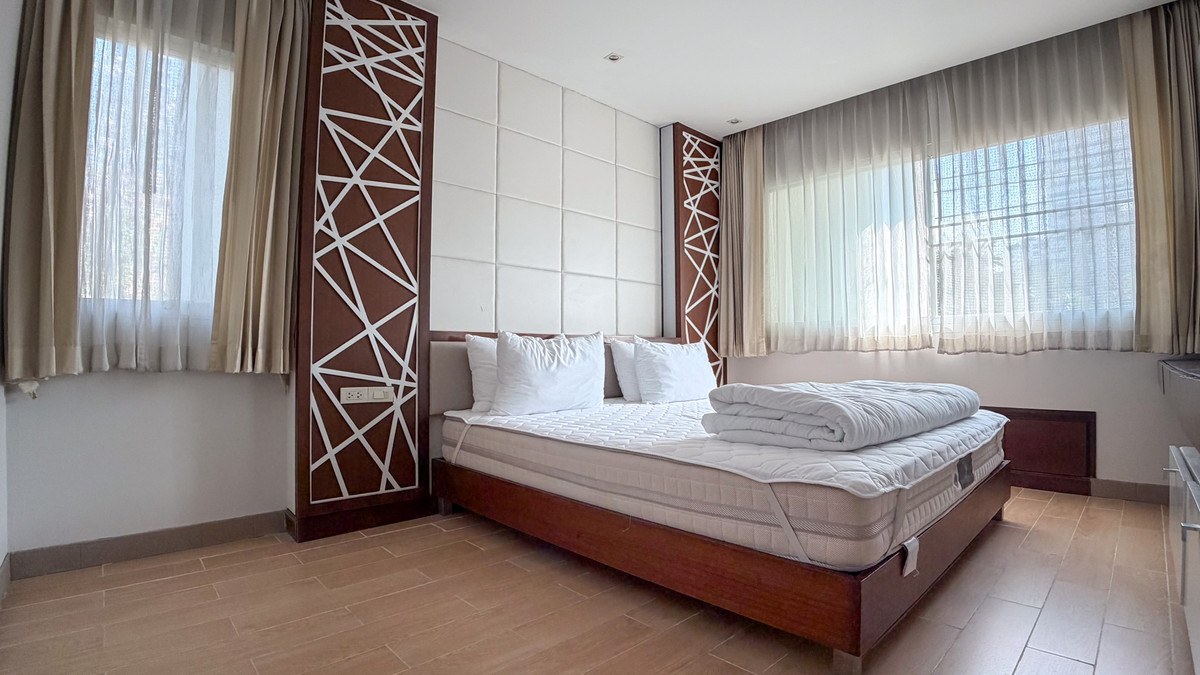 For RentSukhumvit, Asoke, Thonglor : Charan Tower Residences by Aspira | 2 Bed 100 sq.m. Please call: 062-496-6454