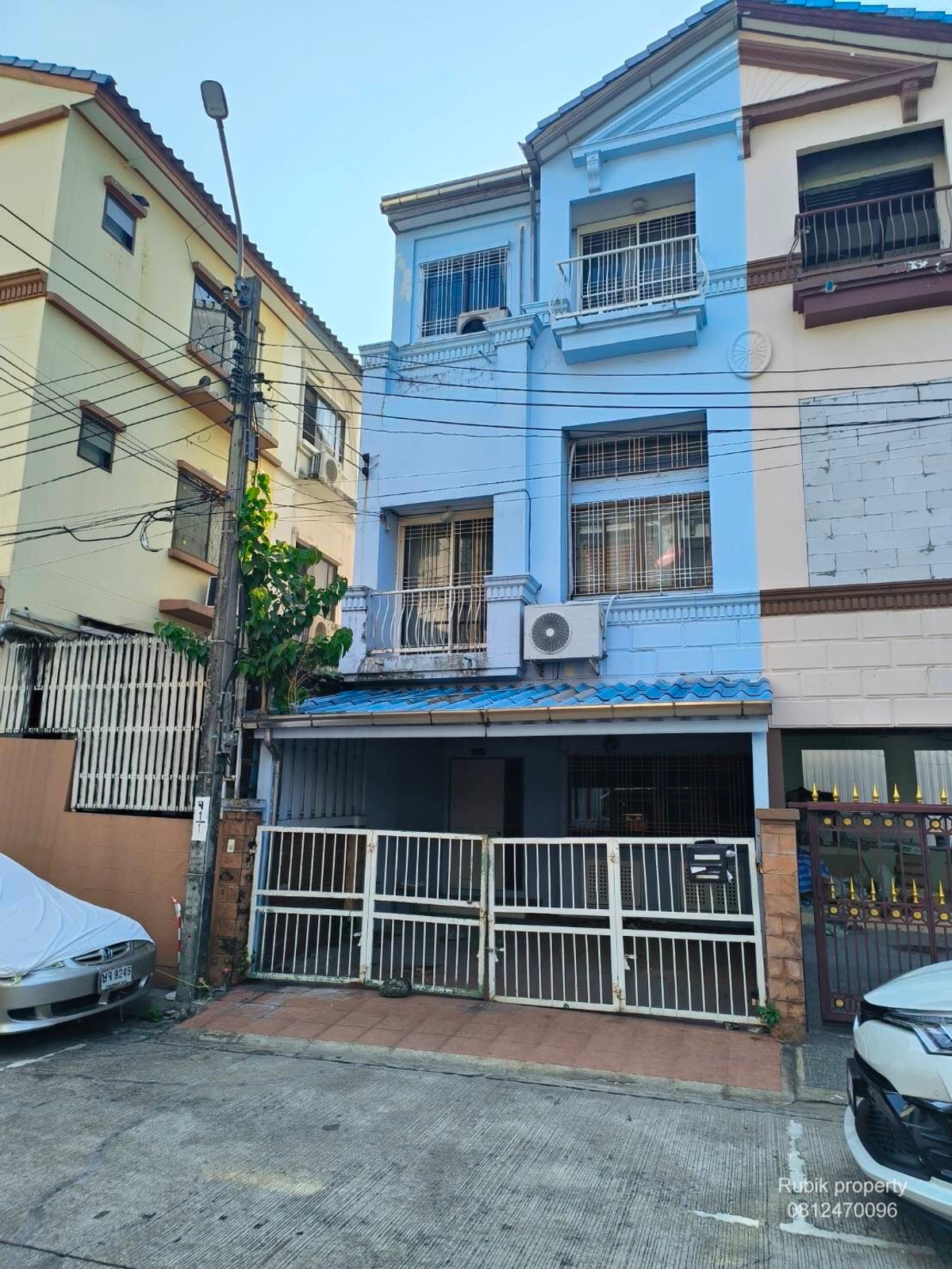 For SaleTownhomeChokchai 4, Ladprao 71, Ladprao 48, : 💰✨ Townhome for sale, Baan Klang Muang, Bangkok - Meng Chai - Lat Phrao 80, cheapest in the project! Very special price. Worth it. You cant find it anywhere else. RB1672