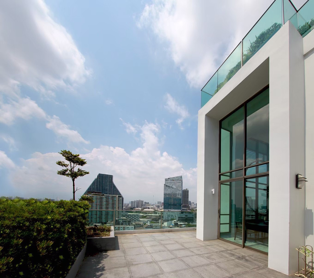 ขายคอนโดสีลม ศาลาแดง บางรัก : 🏠✨ ไซมิส สุรวงศ์ | ขายคอนโด 4 ห้องนอน (HBH-ST-149)