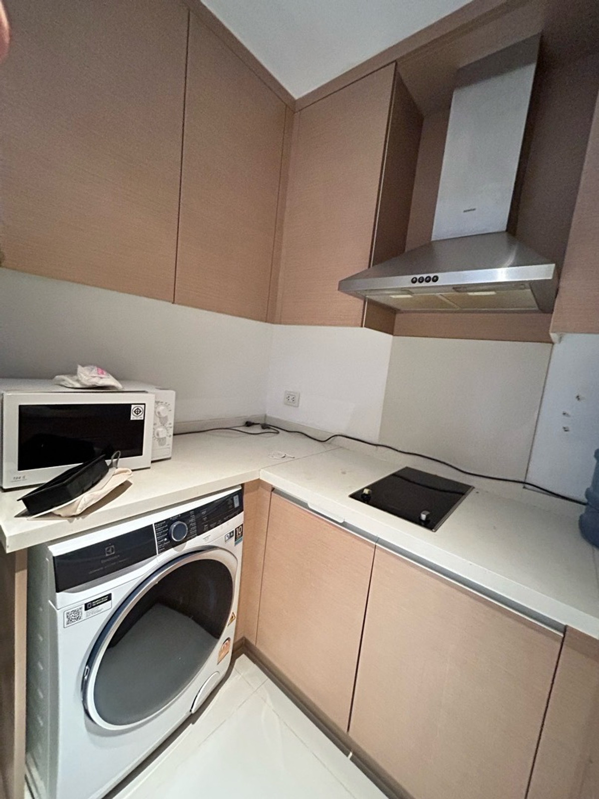 For RentCondoSathorn, Narathiwat : for rent the empire place sathorn separate 1Bed 1bath fully furniture