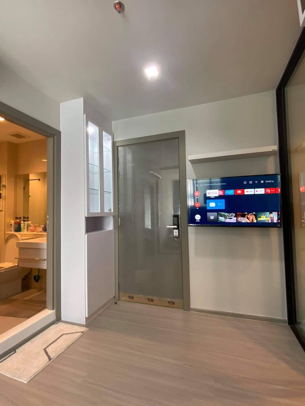 ให้เช่าคอนโดพระราม 9 เพชรบุรีตัดใหม่ RCA : 👑 Life Asoke - Rama9 | 2Bedroom (เตียง5ฟุต ทั้งสองห้อง) 1Bathroom | 36 sq.m. ครัวปิด 