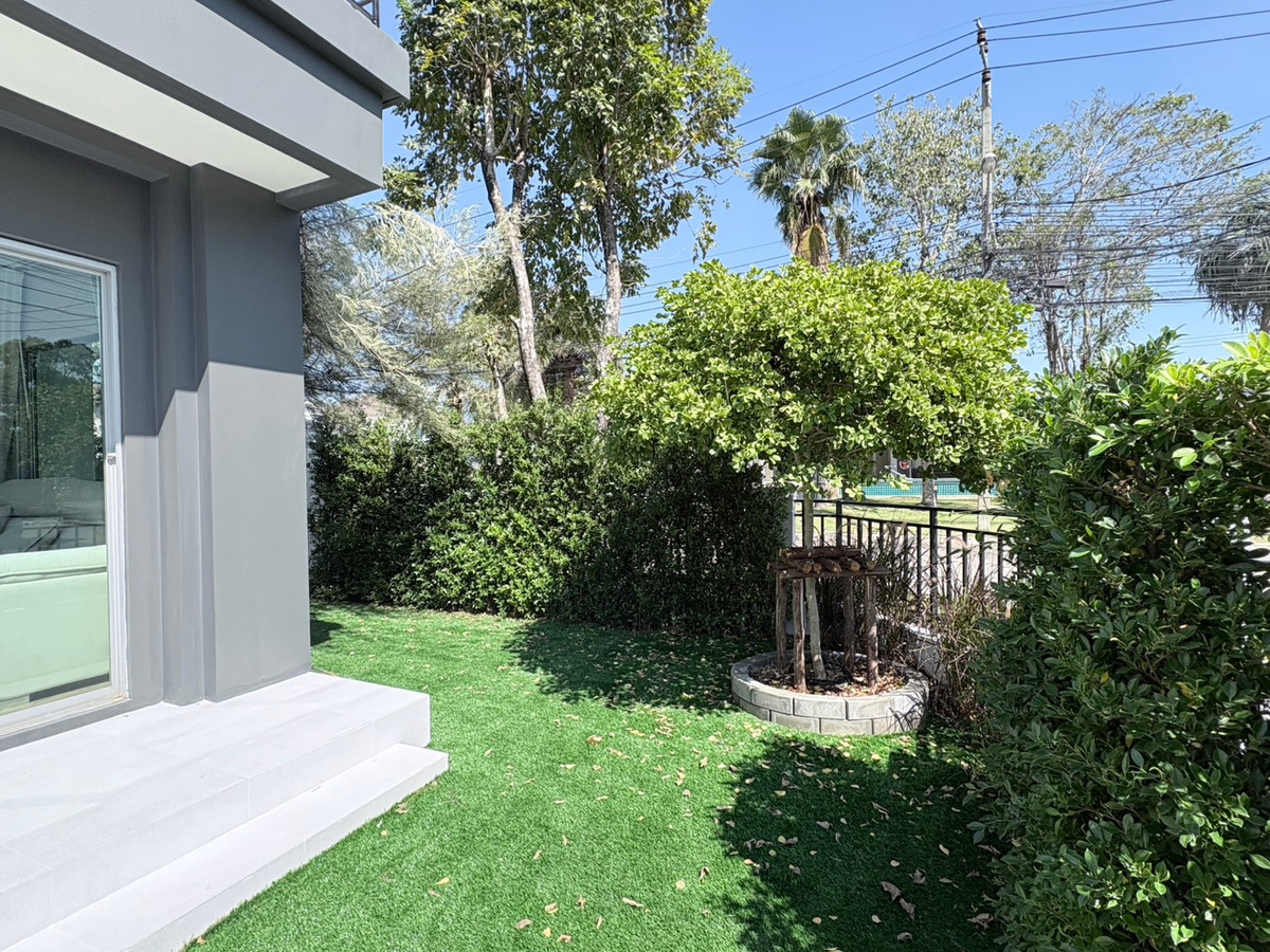 For SaleHouseRama5, Ratchapruek, Bangkruai : 📉 Great Deal, luxurious detached house at an affordable price - Life Bangkok Boulevard Ratchaphruek Rattanathibet project, corner house, very good location.