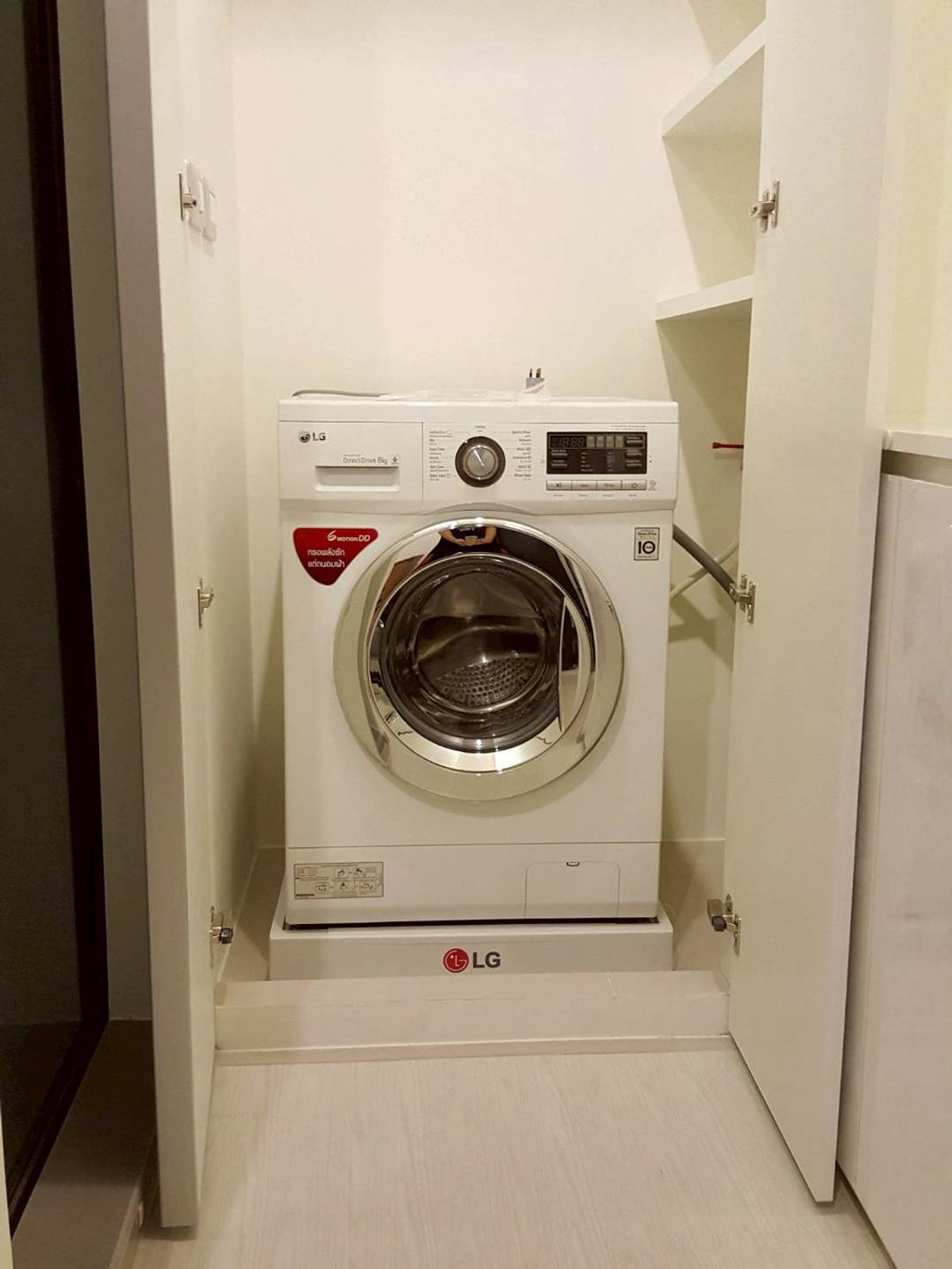 ให้เช่าคอนโดสุขุมวิท อโศก ทองหล่อ : (ปล่อยเช่า) คอนโด RHYTHM 42  I 1-BR ห้องสวย ราคาดี ตกแต่งอย่างดี เฟอร์+เครื่องใช้ไฟฟ้าครบ  ㅡ ใกล้ 🚆BTS เอกมัย