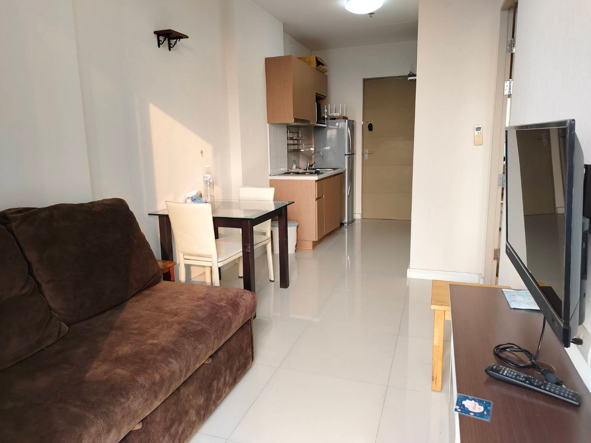 For RentCondoSapankwai,Jatujak : For rent: Ideo mix phaholyothin, 1 bedroom, large room, complete with furniture and electrical appliances. Ready to move in. If interested, add Line @best_condo.
