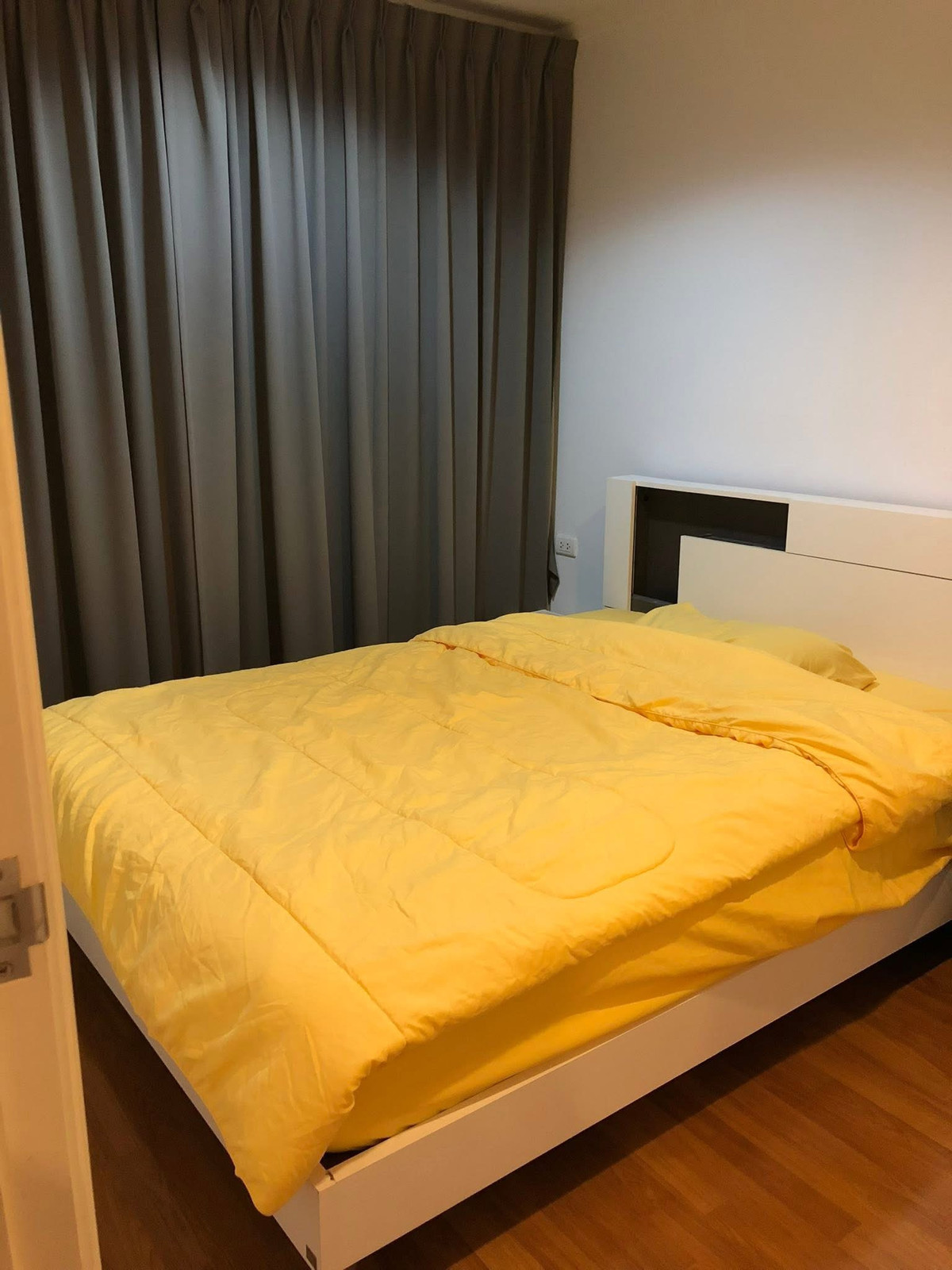 For RentCondoRama9, Petchburi, RCA : For rent 📍 Lumpini Park Rama 9 - Ratchada 📍 Fully furnished with appliances. Near MRT Rama 9.