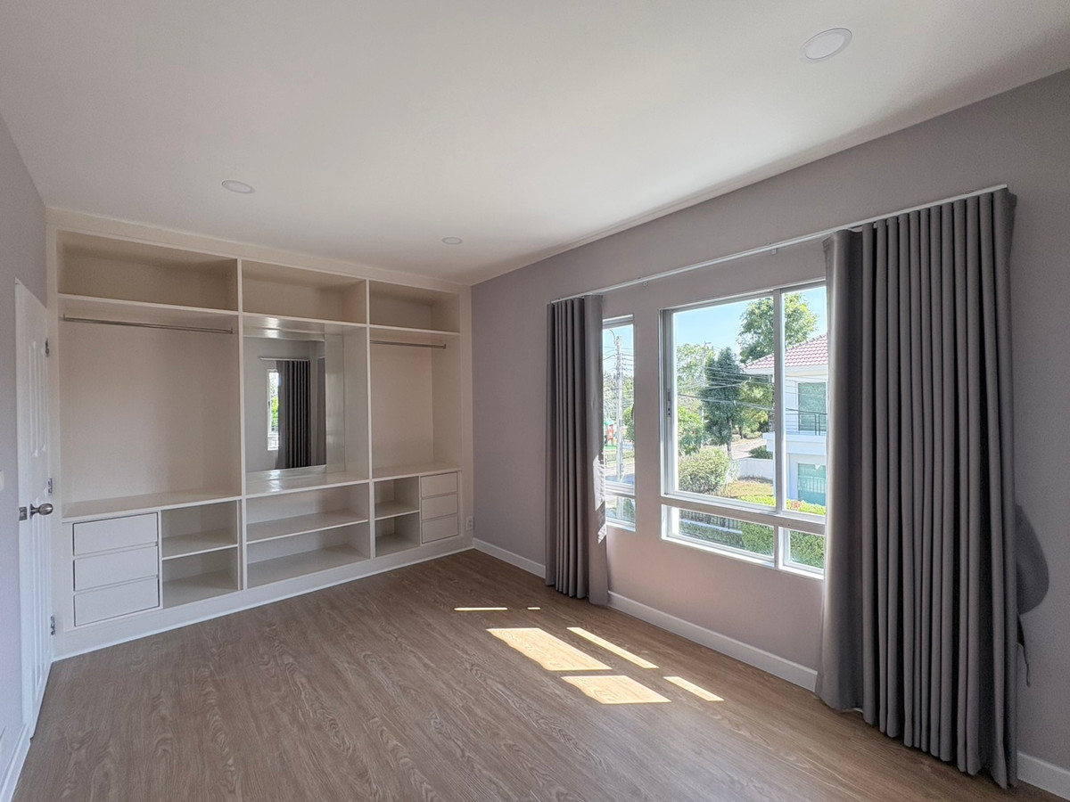 For SaleHouseRama5, Ratchapruek, Bangkruai : 📉 Great Deal, luxurious detached house at an affordable price - Life Bangkok Boulevard Ratchaphruek Rattanathibet project, corner house, very good location.