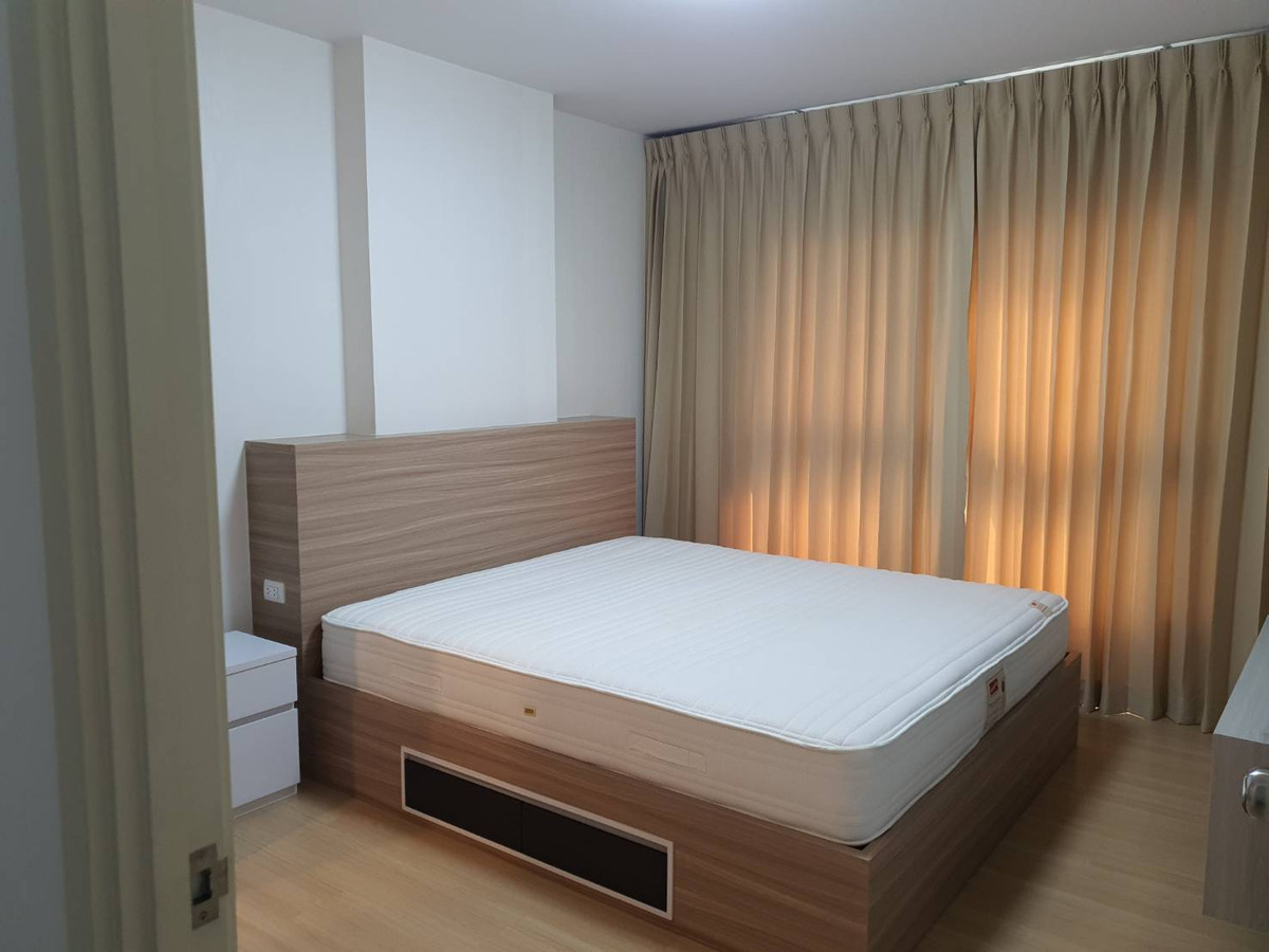 For RentCondoThaphra, Talat Phlu, Wutthakat : Supalai Loft Talat Phlu, next to The Mall Thapra, available for rent, size 45 sq m., large room.