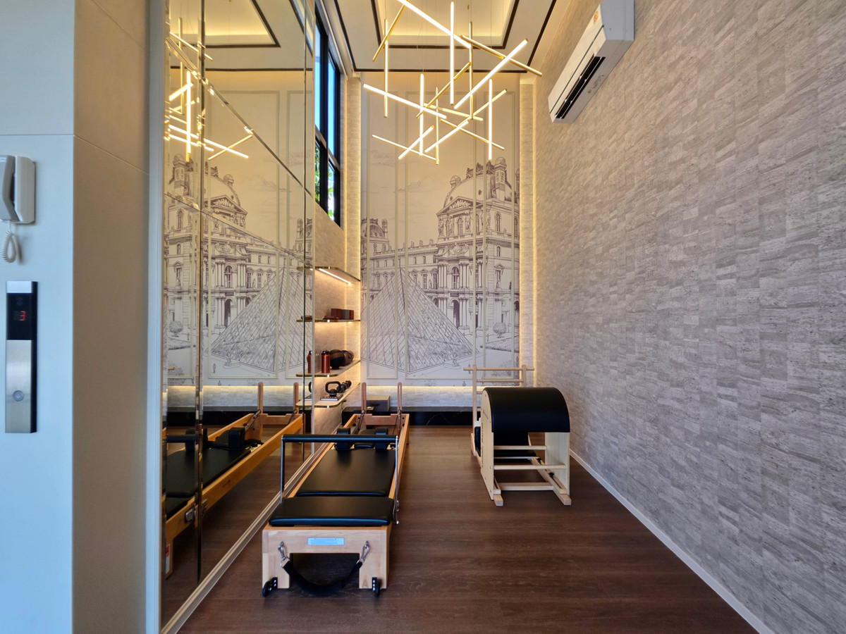 ขายบ้านลาดกระบัง สุวรรณภูมิ : ขาย โครงการ Vive กรุงเทพกรีฑา ตัดใหม่ บ้านเดี่ยว 3 ชั้น ที่ดินเริ่มต้น 130 ตารางวา 4 ห้องนอน 6 ห้องน้ำ ใกล้โรงเรียนนานาชาติชั้นนำ ติดต่อ 062-4468565 กี้