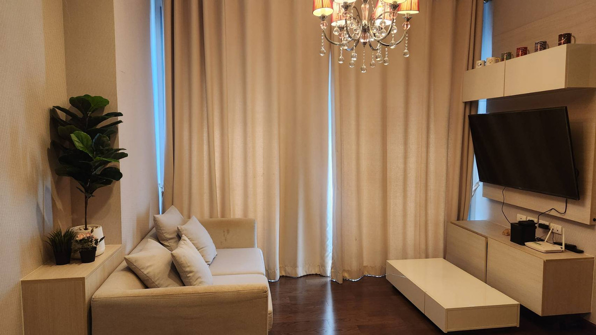 For SaleCondoRama9, Petchburi, RCA : Q Asoke — 2 Bed 2 Bath, next to MRT Phetchaburi 0 meters! Live a superior life at the Asoke-Phetchaburi intersection, beautiful rooms, premium specs, with maximum privacy.