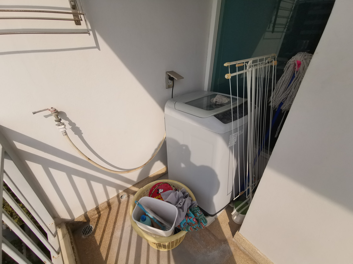 For RentCondoRatchadapisek, Huaikwang, Suttisan : Condo for rent, beautiful, good condition, Grene Suthisan Condo, corner room, good view, size 47 sq m., 1 bedroom, 1 bathroom, 2 balconies, 1 kitchen, Grene Sutthisan Condo, Huai Khwang.