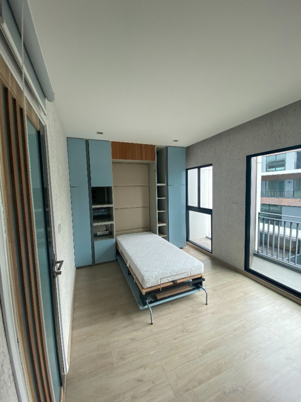 ขายทาวน์โฮมพระราม 3 สาธุประดิษฐ์ : Arden Rama 3 / ทาวน์โฮม Modern ย่านพระราม3 พร้อมเฟอร์ฯและเครื่องใช้ไฟฟ้า / 3ห้องนอน 22ตร.ว. โทร 0937890899	