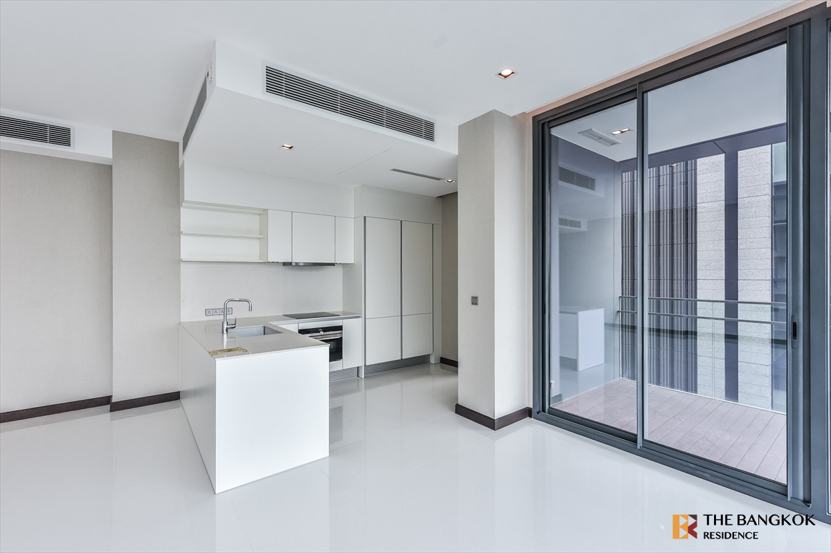 ขายคอนโดนานา : 💎Elegant Urban Living with Privacy at Q1 Sukhumvit near Bts Nana