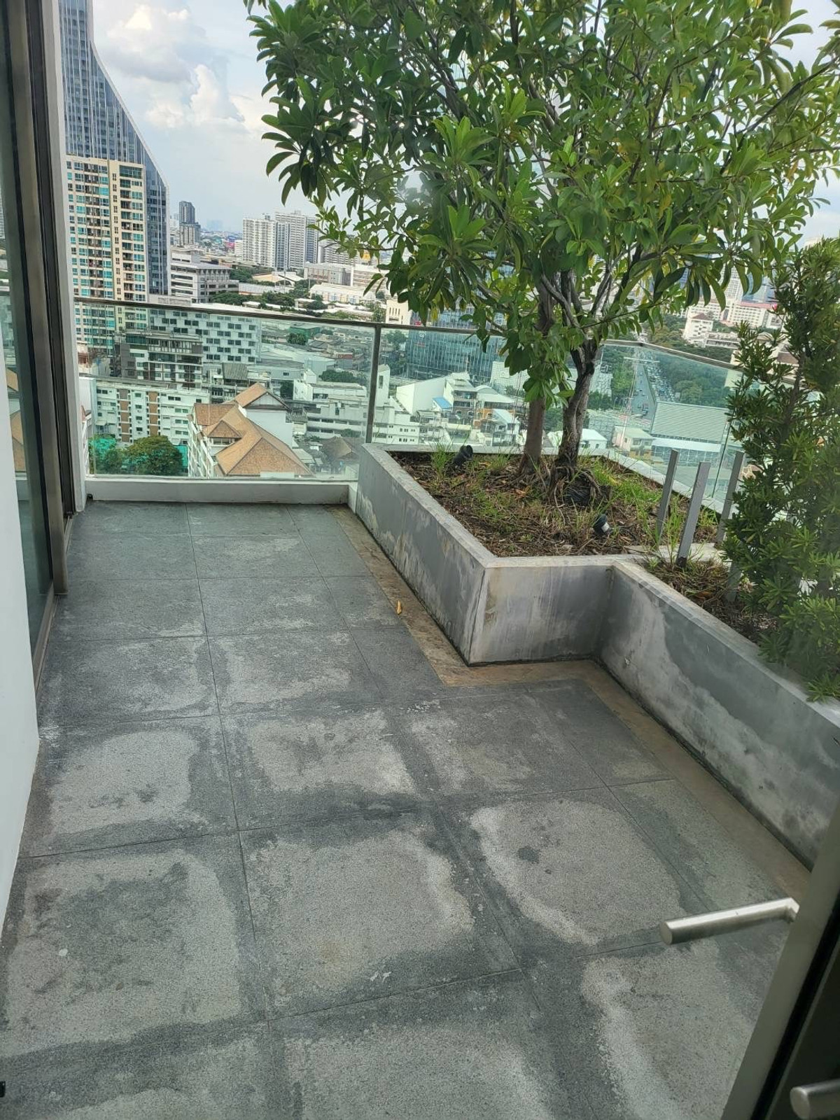 ขายคอนโดสีลม ศาลาแดง บางรัก : 🏠✨ ไซมิส สุรวงศ์ | ขายคอนโด 4 ห้องนอน (HBH-ST-149)