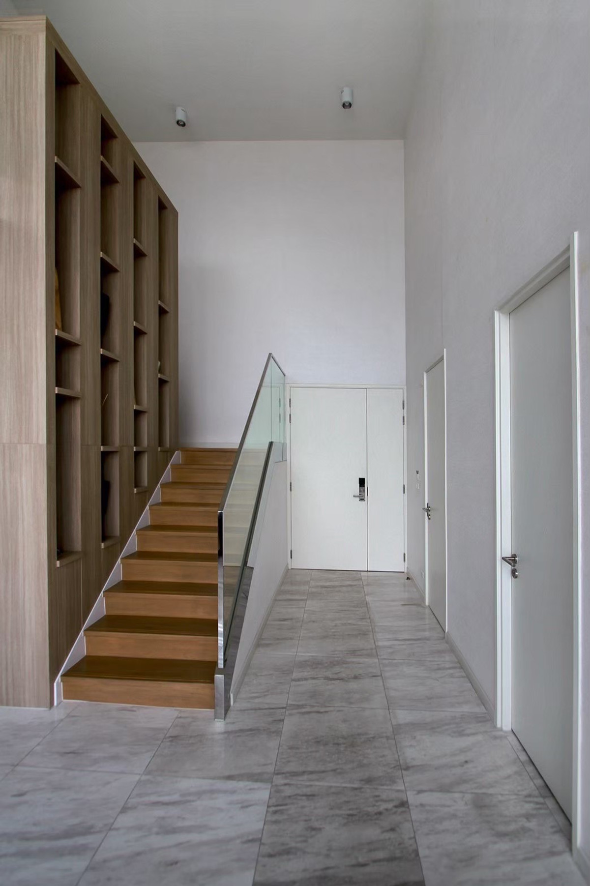 ขายคอนโดสีลม ศาลาแดง บางรัก : 🏠✨ ไซมิส สุรวงศ์ | ขายคอนโด 4 ห้องนอน (HBH-ST-149)