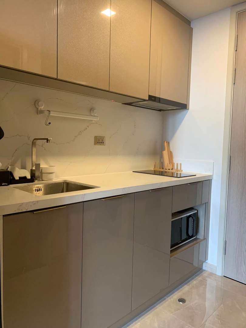 ให้เช่าคอนโดพระราม 9 เพชรบุรีตัดใหม่ RCA : 🔥ให้เช่าด่วน🔥วันไนน์ไฟว์ อโศก-พระราม 9 ห้องตกแต่งสวย เฟอร์นิเจอร์ครบพร้อมเข้าอยู่ ใจกลางพระราม 9