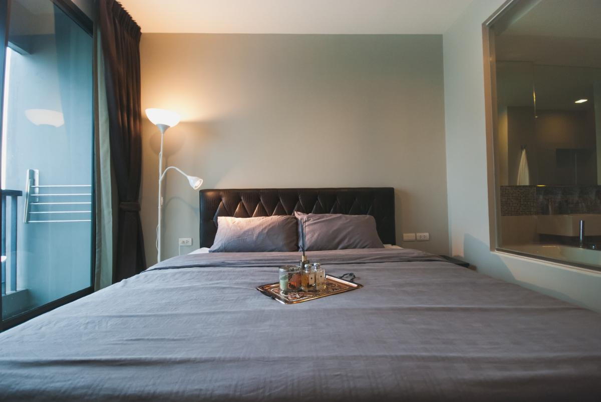 For RentCondoOnnut, Udomsuk : 🔥For Rent Now🔥 Rhythm Sukhumvit 44/1. Spacious room with city view. Fully furnished and ready to move in. Next to BTS Phra Khanong.