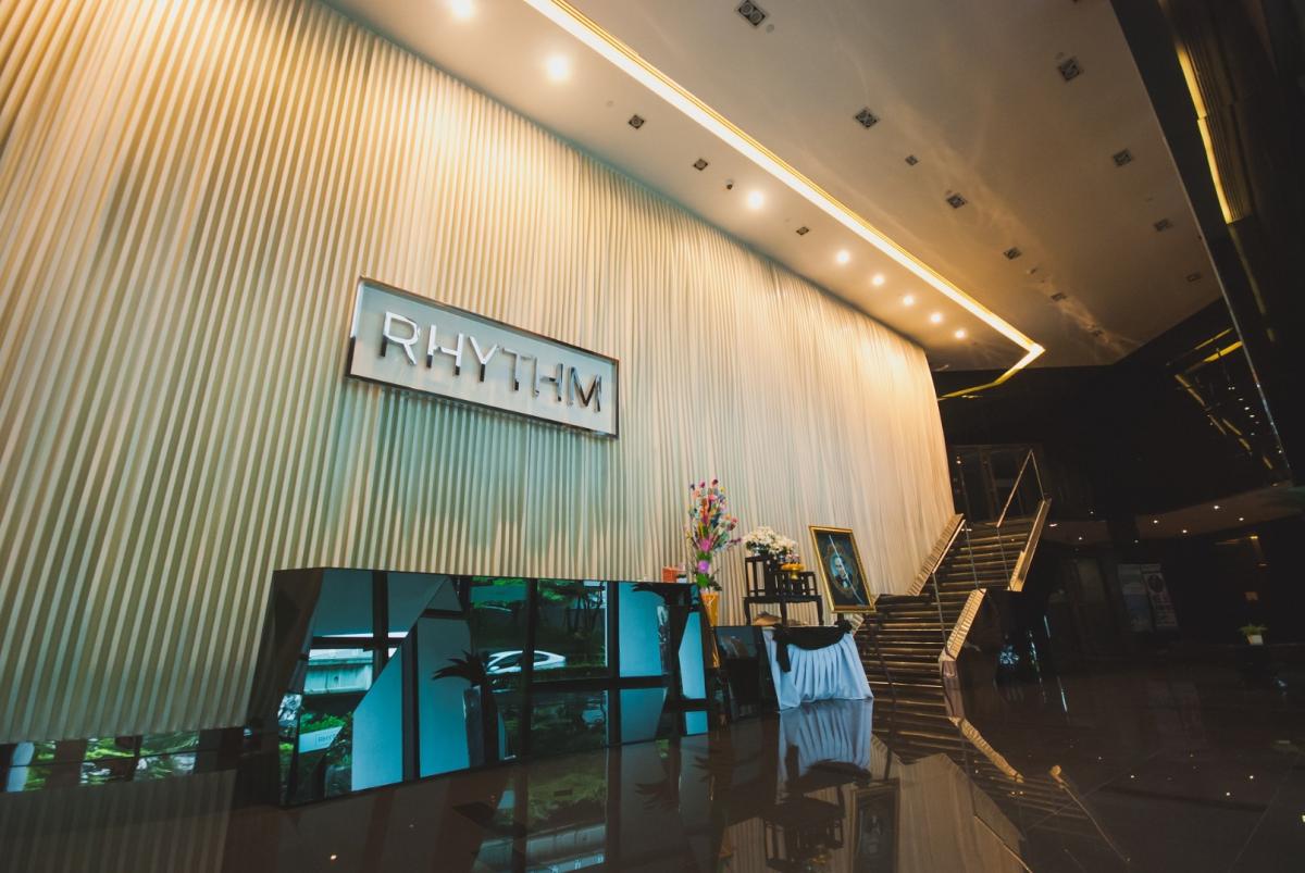 ให้เช่าคอนโดอ่อนนุช อุดมสุข : 🔥ให้เช่าด่วน🔥ริทึ่ม สุขุมวิท 44/1 ห้องกว้าง วิวเมือง เฟอร์นิเจอร์ครบพร้อมเข้าอยู่ ติดรถไฟฟ้า BTS พระโขนง