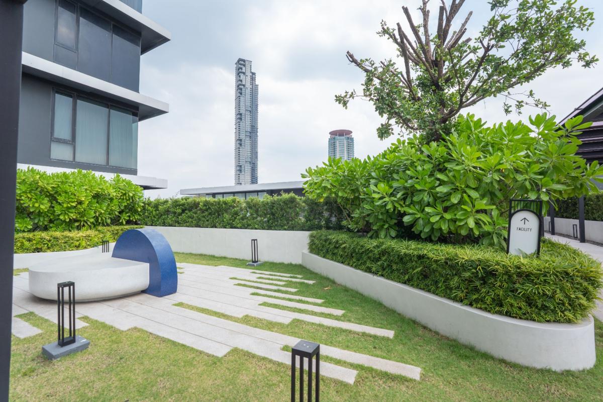 For RentCondoWongwianyai, Charoennakor : 🔥For Rent Now🔥 Chapter Charoen Nakhon Riverside, brand new unit with river view, fully furnished and ready to move in. Near ICONSIAM and BTS Krung Thon Buri.