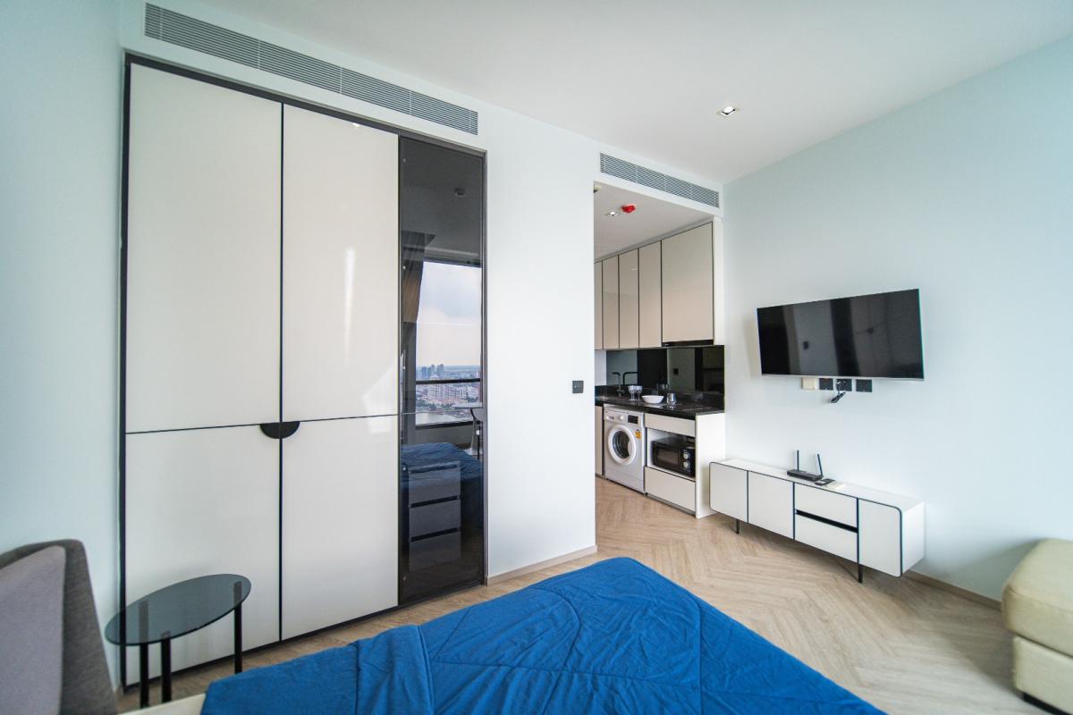 For RentCondoWongwianyai, Charoennakor : 🔥For Rent Now🔥 Chapter Charoen Nakhon Riverside, brand new unit with river view, fully furnished and ready to move in. Near ICONSIAM and BTS Krung Thon Buri.