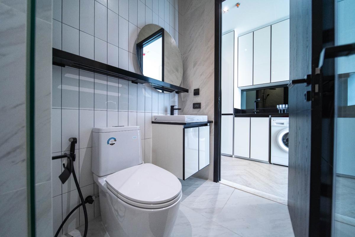 For RentCondoWongwianyai, Charoennakor : 🔥For Rent Now🔥 Chapter Charoen Nakhon Riverside, brand new unit with river view, fully furnished and ready to move in. Near ICONSIAM and BTS Krung Thon Buri.