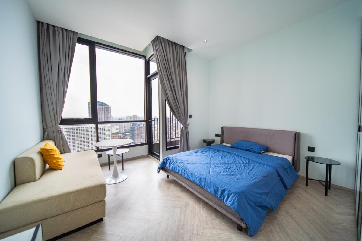 For RentCondoWongwianyai, Charoennakor : 🔥For Rent Now🔥 Chapter Charoen Nakhon Riverside, brand new unit with river view, fully furnished and ready to move in. Near ICONSIAM and BTS Krung Thon Buri.