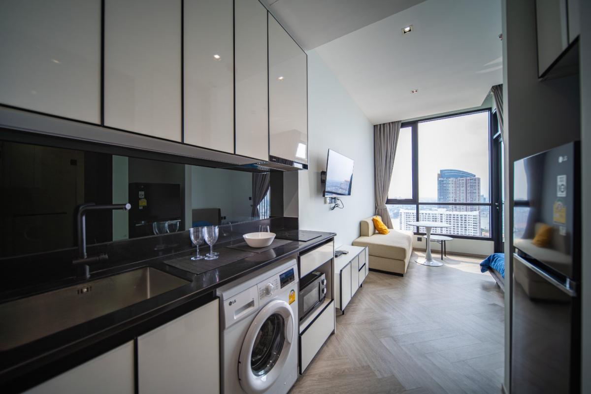 For RentCondoWongwianyai, Charoennakor : 🔥For Rent Now🔥 Chapter Charoen Nakhon Riverside, brand new unit with river view, fully furnished and ready to move in. Near ICONSIAM and BTS Krung Thon Buri.