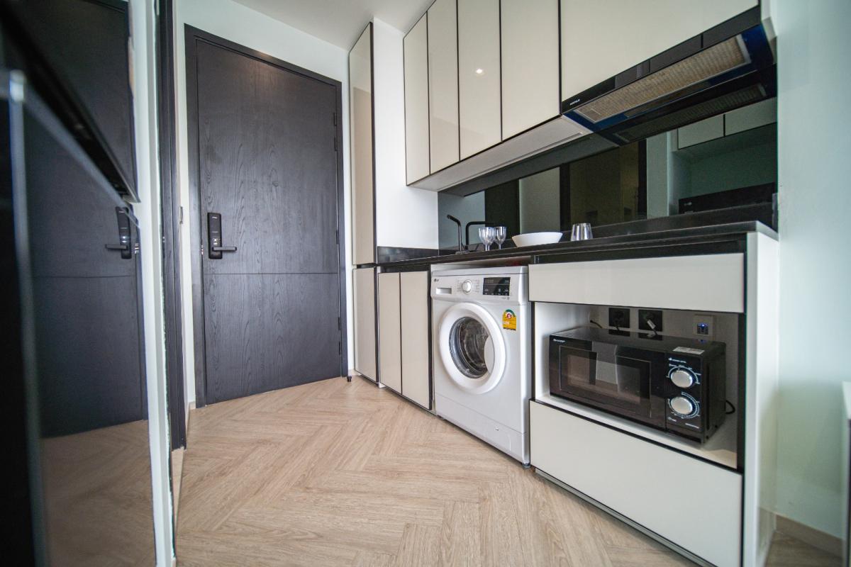 For RentCondoWongwianyai, Charoennakor : 🔥For Rent Now🔥 Chapter Charoen Nakhon Riverside, brand new unit with river view, fully furnished and ready to move in. Near ICONSIAM and BTS Krung Thon Buri.