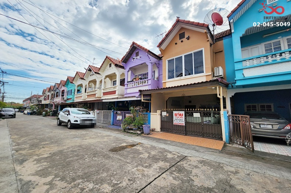 ขายทาวน์โฮมนวมินทร์ รามอินทรา : ขายทาวน์เฮาส์ 2 ชั้น 16 ตรว. หมู่บ้านเลิศอุบล วัชรพล ถนนวัชรพล - สุขาภิบาล 5