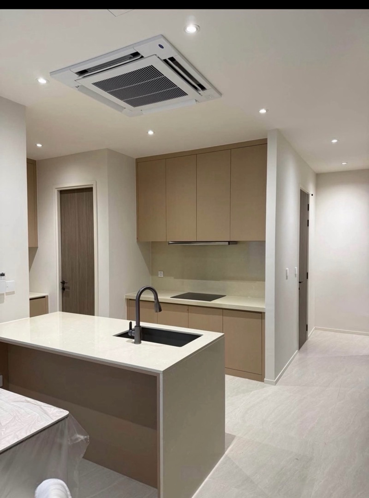 บ้านพระราม 9 เพชรบุรีตัดใหม่ RCA : บ้านเดี่ยวหรู ขนาดใหญ่ 409 ตร.ม โซนพระราม 9 – เอกมัย ทำเลหายาก เหมาะอยู่อาศัยระยะยาว เดินทางสะดวก