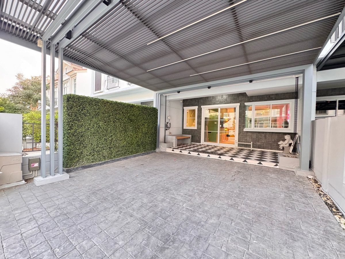 ให้เช่าทาวน์โฮมบางนา แบริ่ง ลาซาล : 💥ForRent💥3Bed • Indy Bangna-Ramkhamhang2 🏡 Near Mega Bangna‼️  Beautifully decorated 🌟 Ready to move in ‼️ Fully Furnished ✨