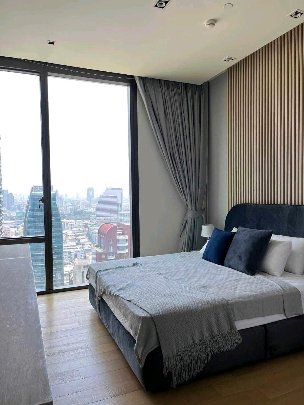 ให้เช่าคอนโดวิทยุ ชิดลม หลังสวน : 📌For RENT เช่า | 28 Chidlom - 2BR (72 sqm)