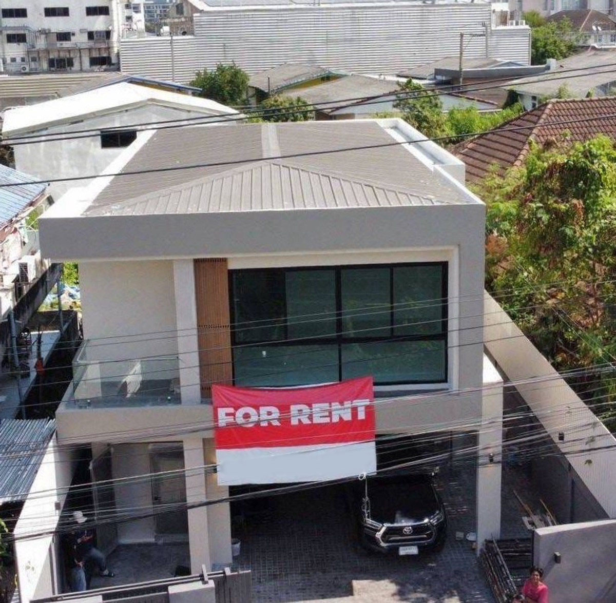 ให้เช่าบ้านบางนา แบริ่ง ลาซาล : บ้าน 2 ชั้น สร้างใหม่ พร้อมเฟอร์นิเจอร์ ตกแต่งสวยงาม ให้เช่า ย่านบางนา-ลาซาล ใกล้โรงเรียนบางกอกพัฒนา เพียง 400 เมตร