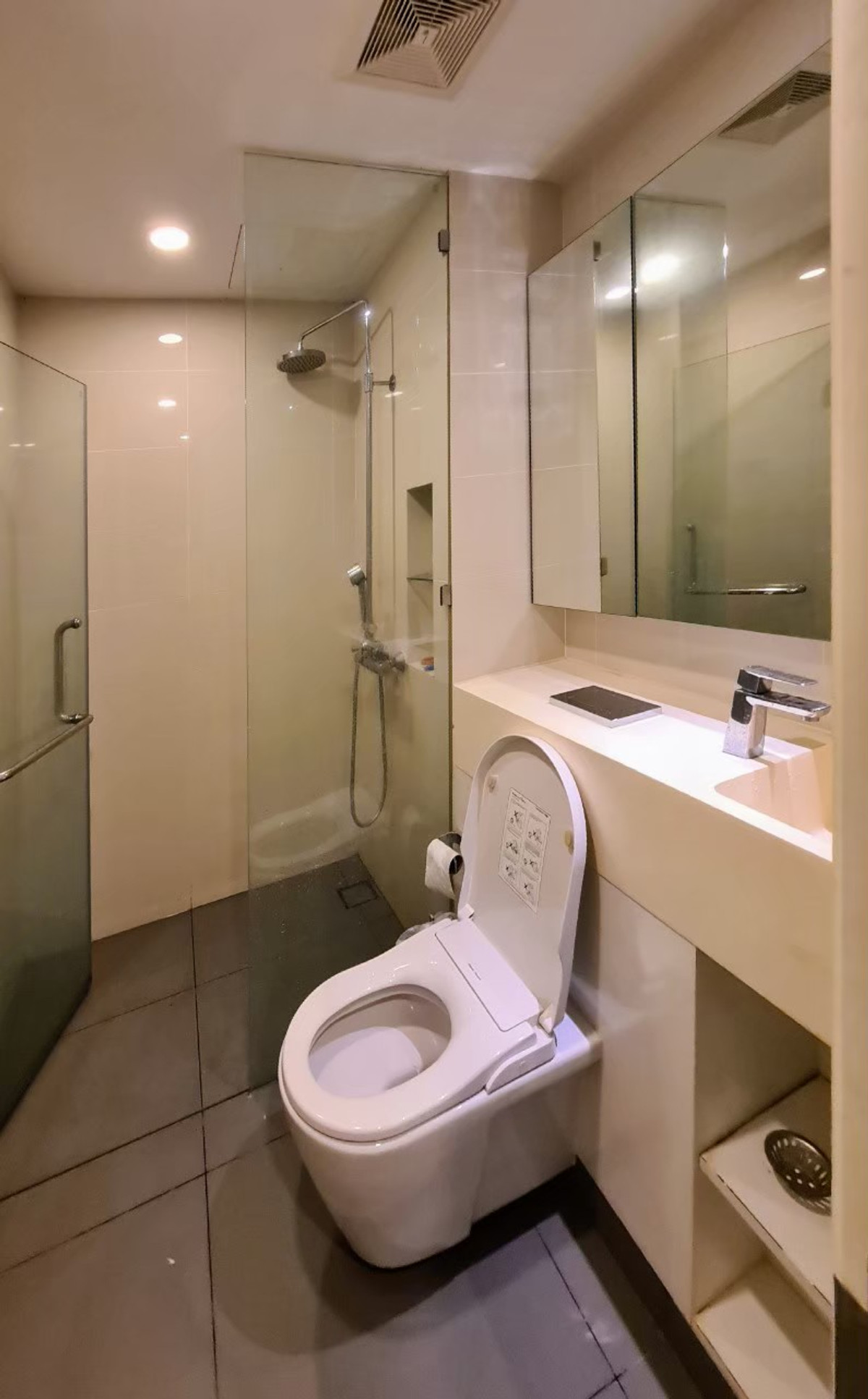 ขายคอนโดสีลม ศาลาแดง บางรัก : 🏠✨ ไซมิส สุรวงศ์ | ขายคอนโด 1 ห้องนอน (HBH-ST-147)