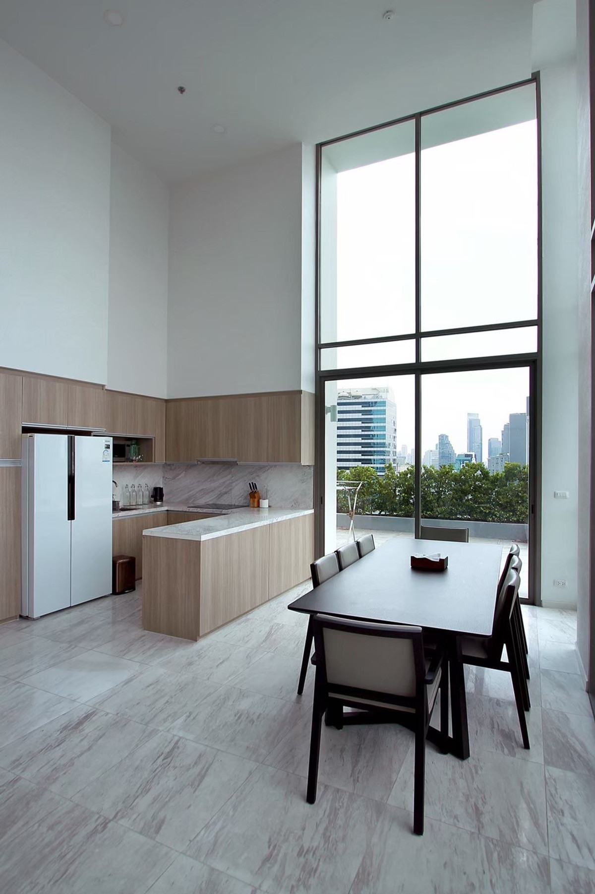 ขายคอนโดสีลม ศาลาแดง บางรัก : 🏠✨ ไซมิส สุรวงศ์ | ขายคอนโด 4 ห้องนอน (HBH-ST-149)