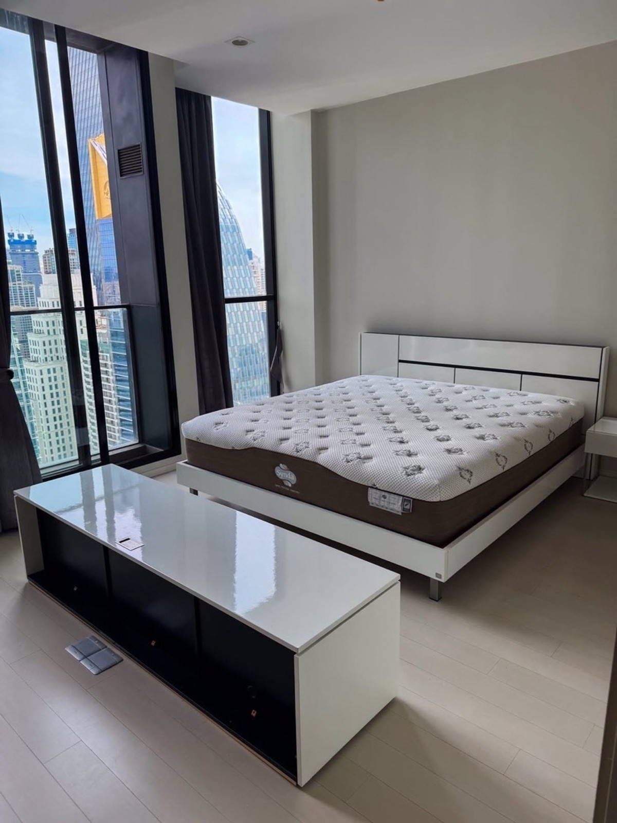 ให้เช่าคอนโดสุขุมวิท อโศก ทองหล่อ : ให้เช่าคอนโด🔥Siri at Sukhumvit🔥ชั้น24🔥70ตรม🔥2Bed🔥R72-7🔥ห้องมุม