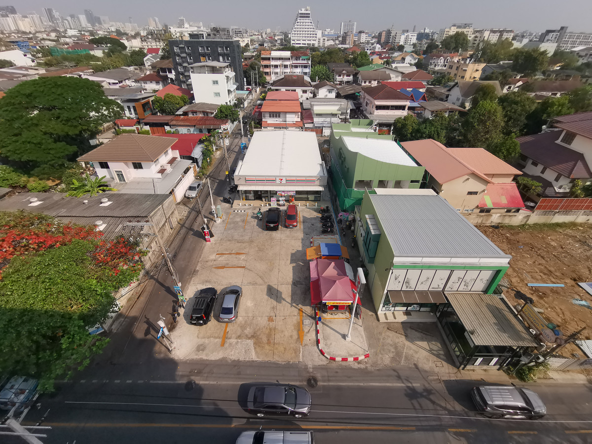 For RentCondoRatchadapisek, Huaikwang, Suttisan : Condo for rent, beautiful, good condition, Grene Suthisan Condo, corner room, good view, size 47 sq m., 1 bedroom, 1 bathroom, 2 balconies, 1 kitchen, Grene Sutthisan Condo, Huai Khwang.