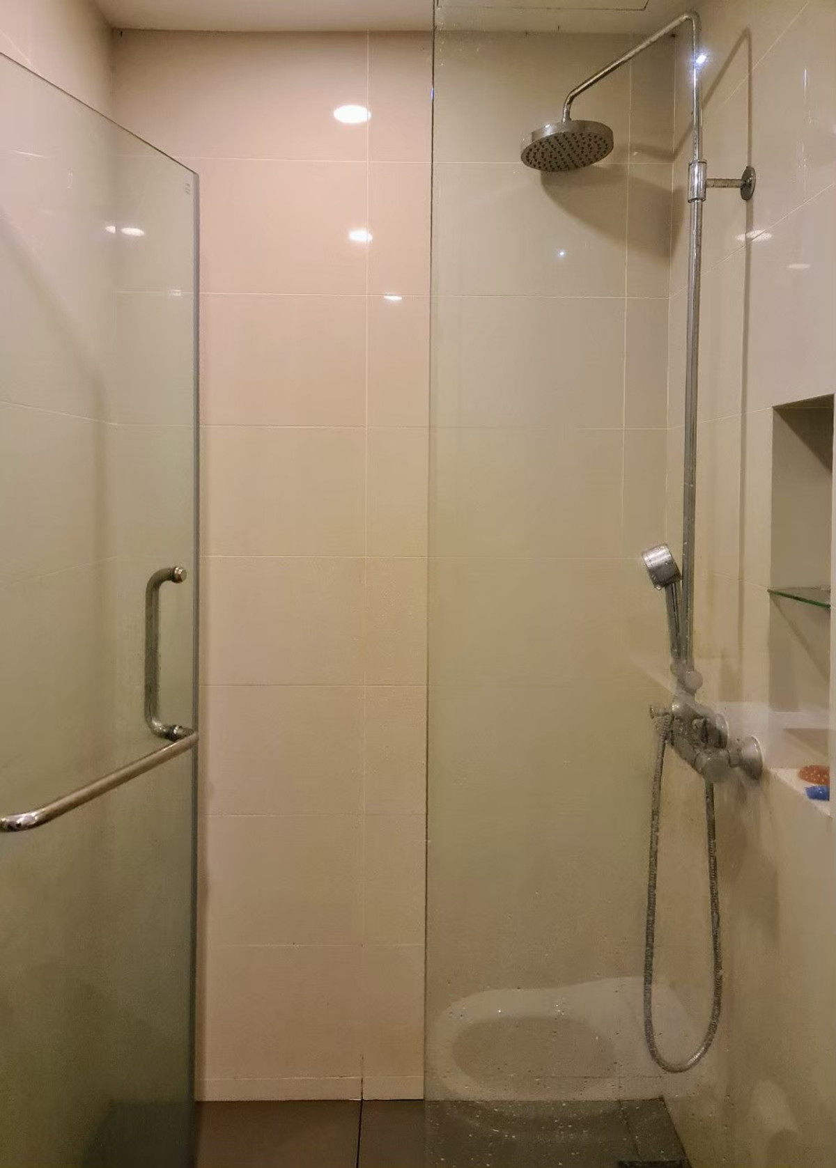 ขายคอนโดสีลม ศาลาแดง บางรัก : 🏠✨ ไซมิส สุรวงศ์ | ขายคอนโด 1 ห้องนอน (HBH-ST-147)