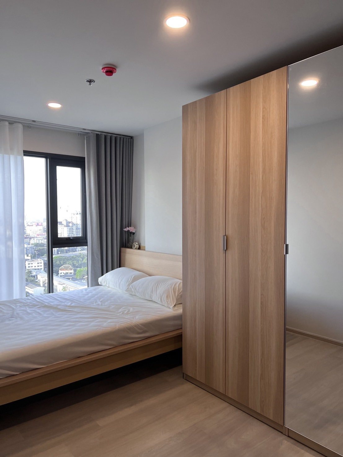 For RentCondoOnnut, Udomsuk : For Rent: Aspire Onnut Station, next to BTS On Nut, 1 bedroom, 1 bathroom, beautiful room, fully furnished. Ready to move in