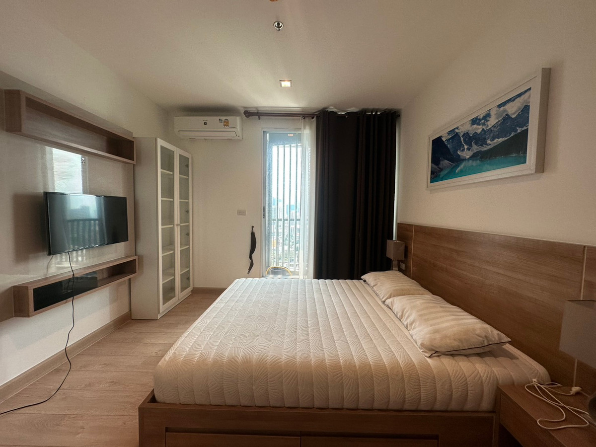 ให้เช่าคอนโดสะพานควาย จตุจักร :  💥 FOR RENT   :   Rhythm   Phahon -Ari  Condo   💥  