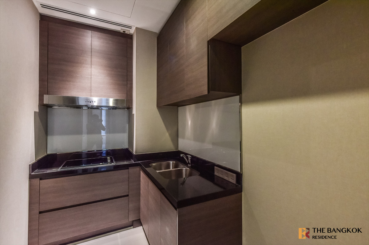 ขายคอนโดนานา : 💎Elegant Urban Living with Privacy at Q1 Sukhumvit near Bts Nana