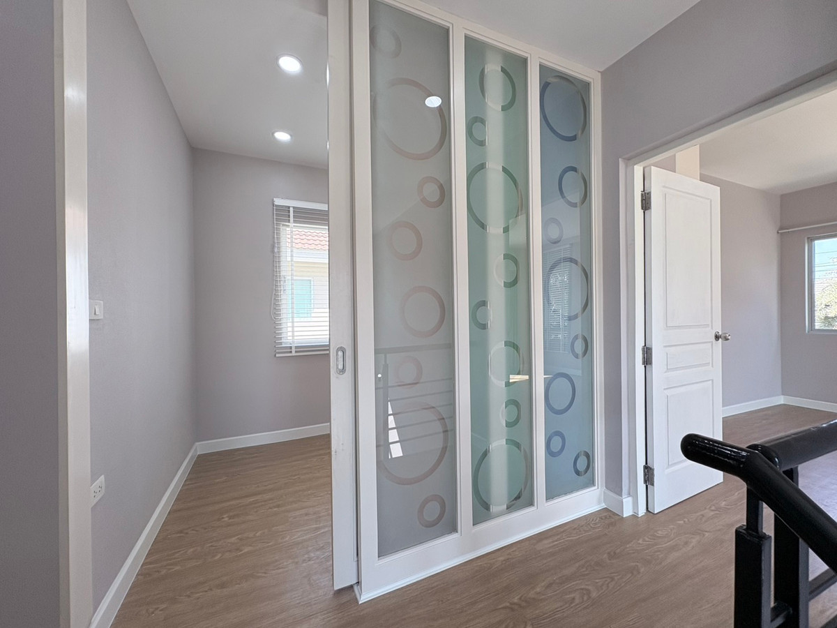 For SaleHouseRama5, Ratchapruek, Bangkruai : 📉 Great Deal, luxurious detached house at an affordable price - Life Bangkok Boulevard Ratchaphruek Rattanathibet project, corner house, very good location.