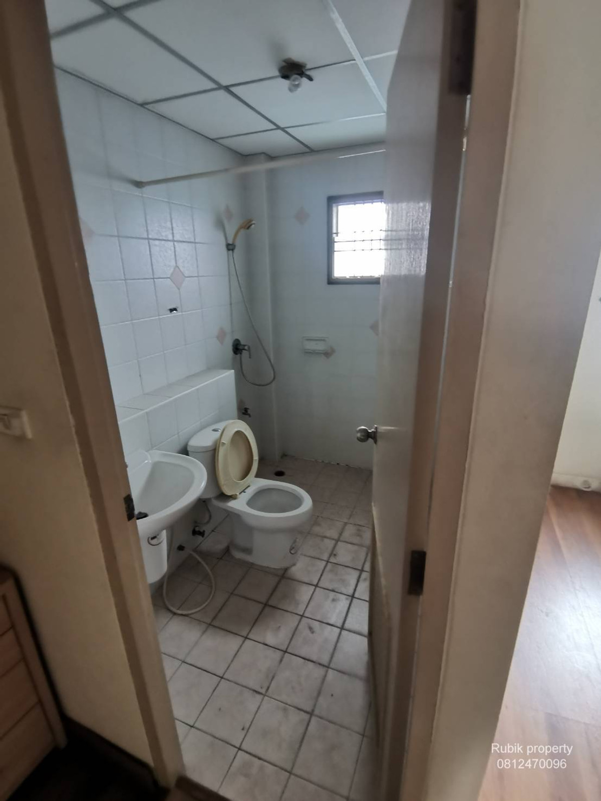 ขายทาวน์โฮมโชคชัย4 ลาดพร้าว71 : 💰✨ ขายทาวน์โฮม บ้านกลางเมือง กรุงเทพ – เหม่งจ๋าย–ลาดพร้าว 80 ถูกที่สุดในโครงการ! ราคาพิเศษสุด คุ้มแบบหาที่ไหนไม่ได้แล้ว RB1672