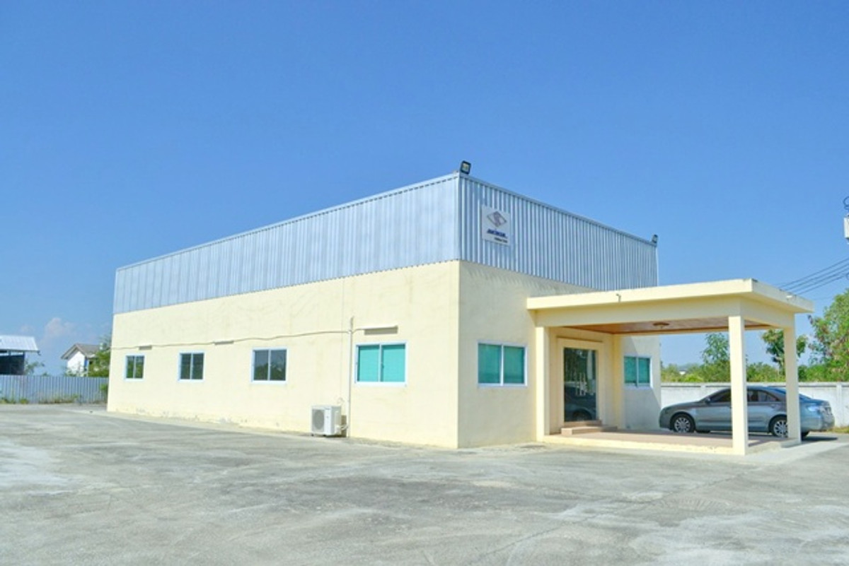For RentFactoryLamphun : Factory warehouse land for rent 650 sq.m 2rai 65sq.wa. near Lamphun Industrial Estate 500 m.