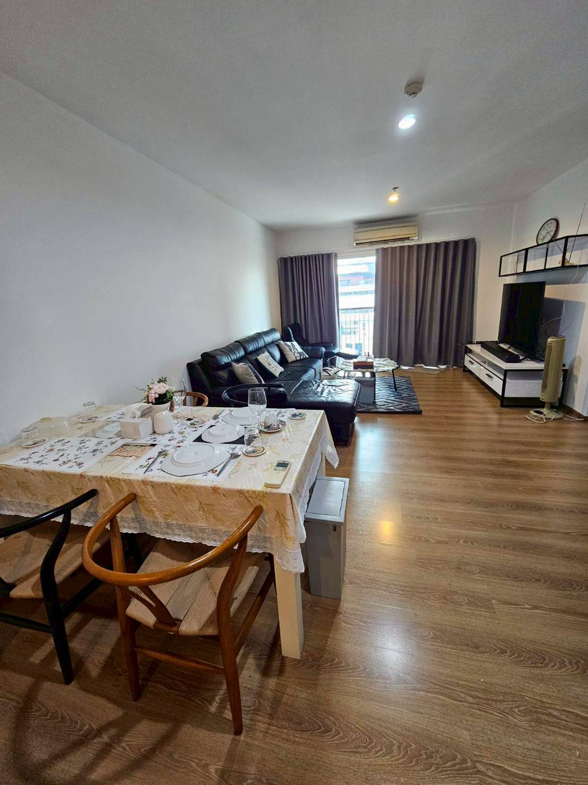 ให้เช่าคอนโดลาดพร้าว เซ็นทรัลลาดพร้าว : sym vipha - ladprao ว่างให้เช่า ห้องใหญ่ ใจกลางเมือง ขนาดห้อง 70 ตรม. ใกล้ BTS ห้าแยกลาดพร้าว