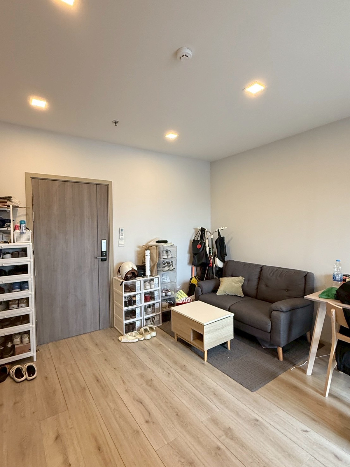 ให้เช่าคอนโดลาดพร้าว เซ็นทรัลลาดพร้าว :  Metris Ladprao — 2 Bed Pet-Friendly ใจกลางห้าแยกลาดพร้าว! ห้องสวย สภาพกริ๊บ ในราคาที่คุ้มที่สุดบนทำเลศักยภาพ เชื่อมต่อรถไฟฟ้า 2 สาย