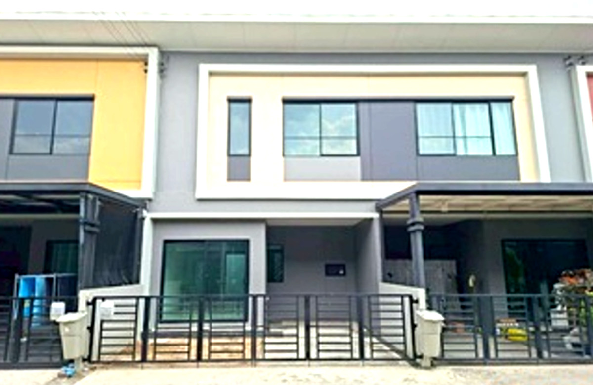 ขายทาวน์โฮมนวมินทร์ รามอินทรา : ทาวน์โฮม สิริ เพลส พหลโยธิน 52 เพดานสูง โปร่ง โครงการดี จากแสนสิริ ใกล้ BTS สะพานใหม่ เดินทางสะดวก