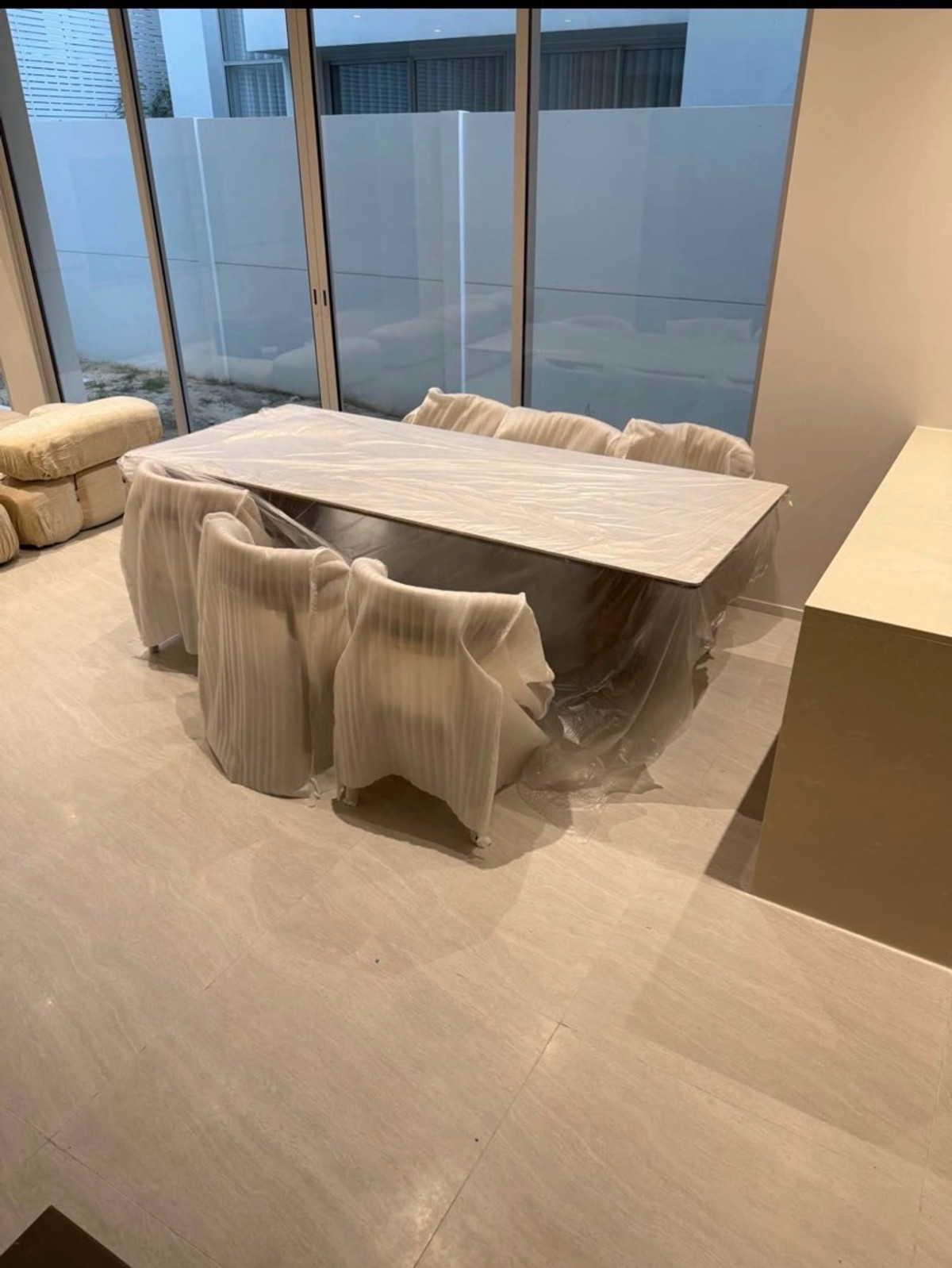 บ้านพระราม 9 เพชรบุรีตัดใหม่ RCA : บ้านเดี่ยวหรู ขนาดใหญ่ 409 ตร.ม โซนพระราม 9 – เอกมัย ทำเลหายาก เหมาะอยู่อาศัยระยะยาว เดินทางสะดวก