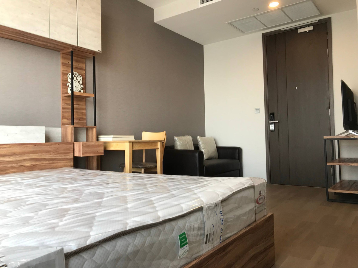 CondoSiam Paragon ,Chulalongkorn,Samyan : Ashton Chula Silom【𝐒𝐄𝐋𝐋 & 𝐑𝐄𝐍𝐓】🔥Minimalist style with a calm undertone, strong character, clear design, and a professional, cool look.🔥 Contact Line ID: @hacondo