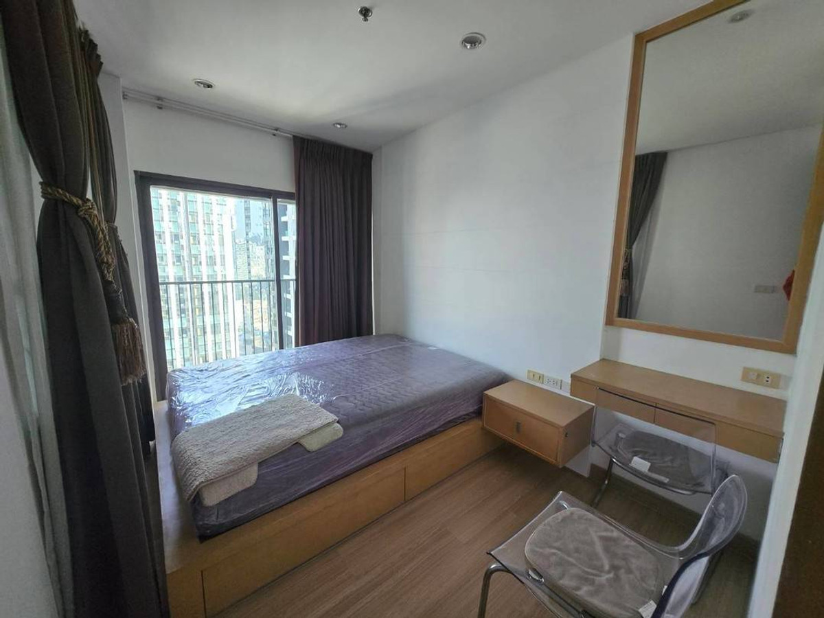 ให้เช่าคอนโดสุขุมวิท อโศก ทองหล่อ : For Rent Condo Noble Remix fully furnished (S15-14240) 